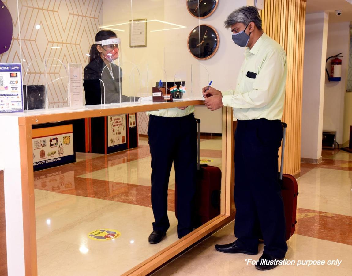 Oyo 8188 Vardhmaan Inn Δελχί Εξωτερικό φωτογραφία
